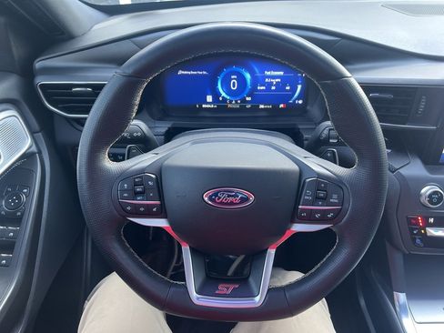 Used 2020 Ford Explorer ST w/ Premium Technology Package image 28