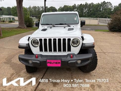 Used 2022 Jeep Wrangler Unlimited Rubicon w/ LED Lighting Group AWD/4WD image 2