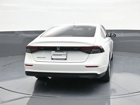 Used 2024 Honda Accord LX image 11