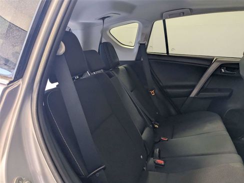 Used 2017 Toyota RAV4 XLE image 22