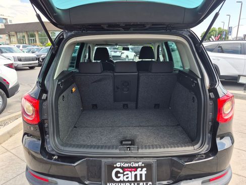 Used 2009 Volkswagen Tiguan SE AWD/4WD image 27