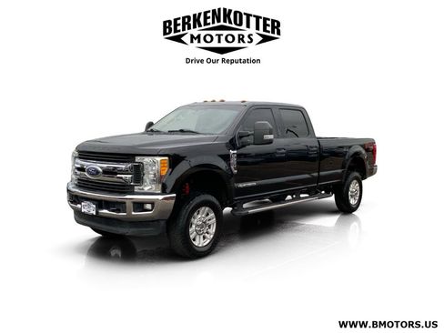 Used 2017 Ford F350 XLT w/ XLT Value Package AWD/4WD image 3