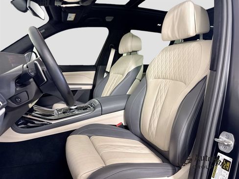 Used 2023 BMW X7 M60i w/ Executive Package AWD/4WD image 11