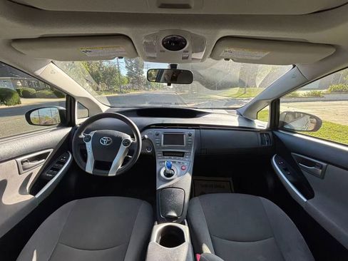 Used 2013 Toyota Prius Three w/ Solar Roof Pkg image 11