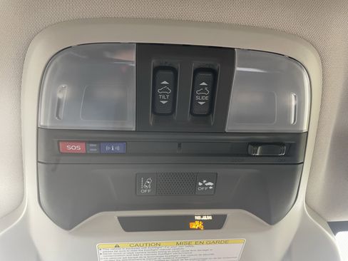 Certified 2023 Subaru Crosstrek 2.5i Limited w/ Moonroof Package image 30