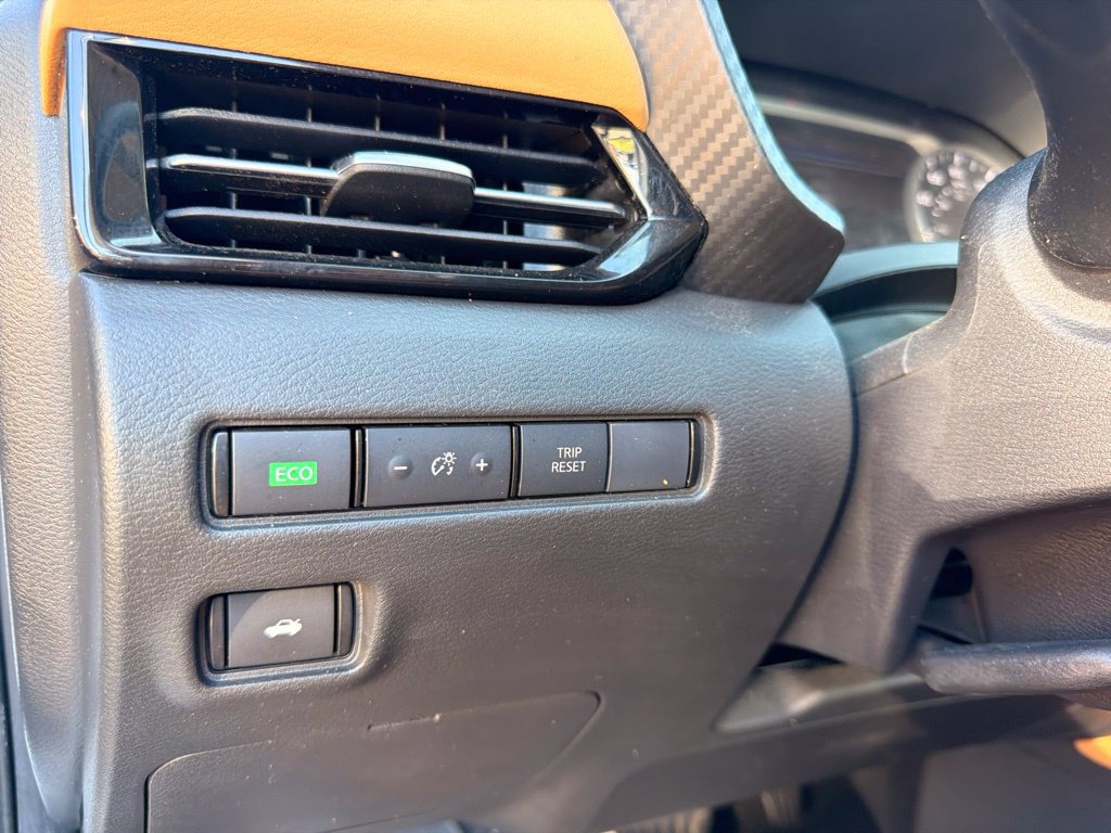 Used 2020 Nissan Sentra SV w/ SV Premium Package FWD image 21