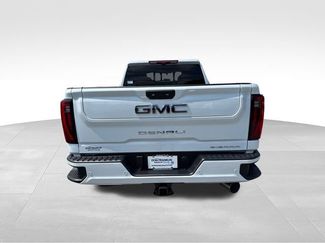 New 2026 GMC Sierra 2500 Denali Ultimate AWD/4WD video 4