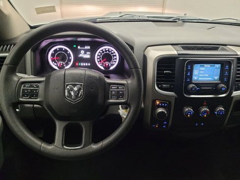 Used 2018 RAM 1500 Classic SLT AWD/4WD image 22
