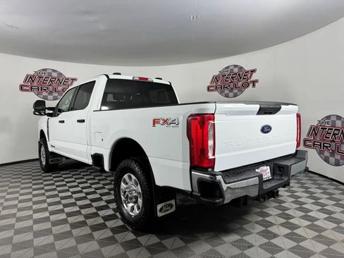 Used 2023 Ford F350 XLT AWD/4WD image 5