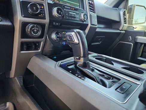 Used 2018 Ford F150 Raptor w/ Equipment Group 802A Luxury image 20