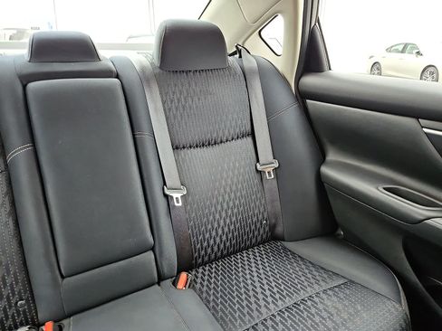 Used 2017 Nissan Altima 2.5 SV FWD image 15