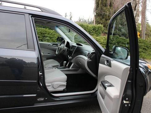 Used 2012 Subaru Forester 2.5X Limited image 15