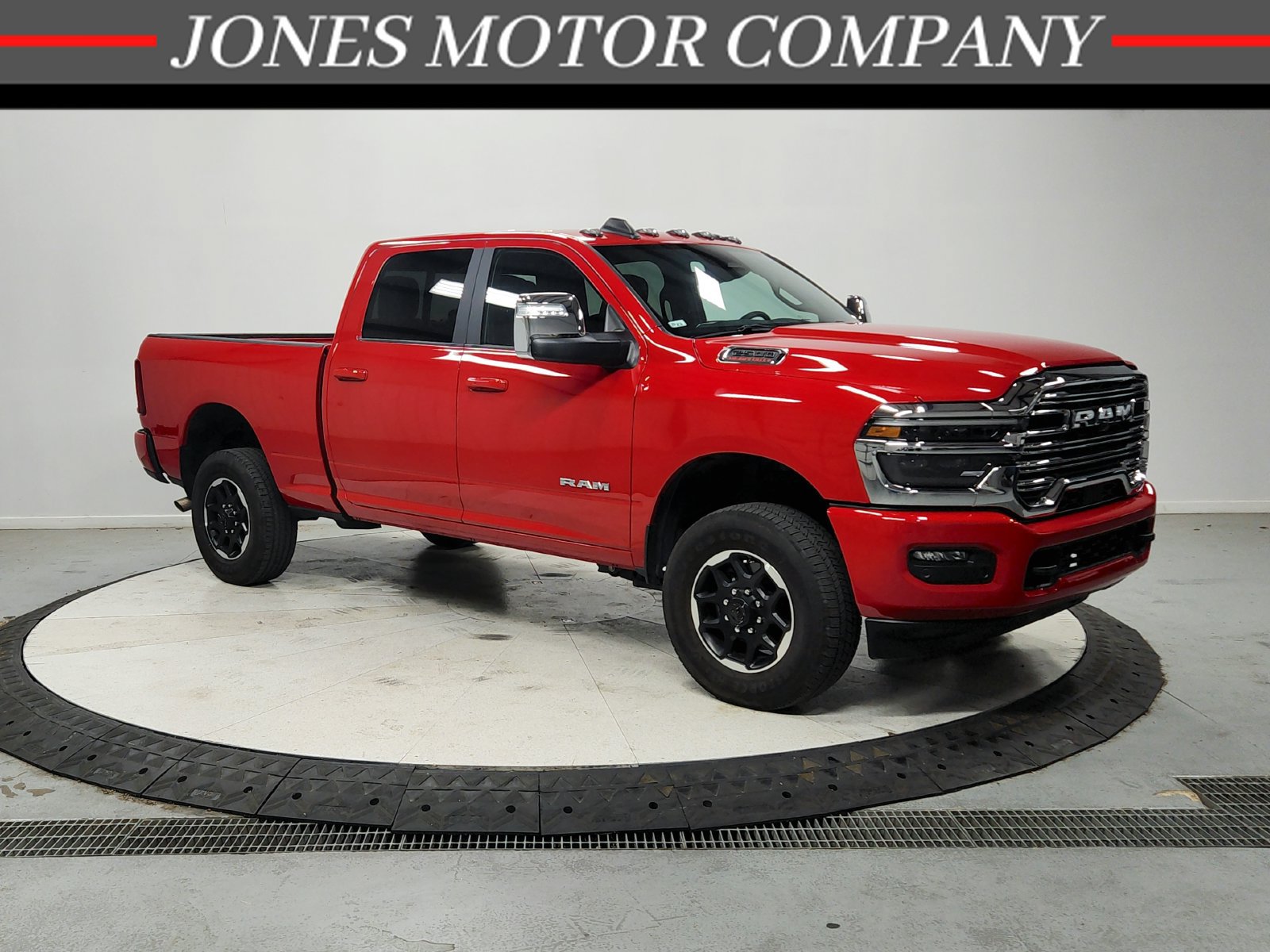 Used 2026 RAM 2500 Laramie AWD/4WD image 1