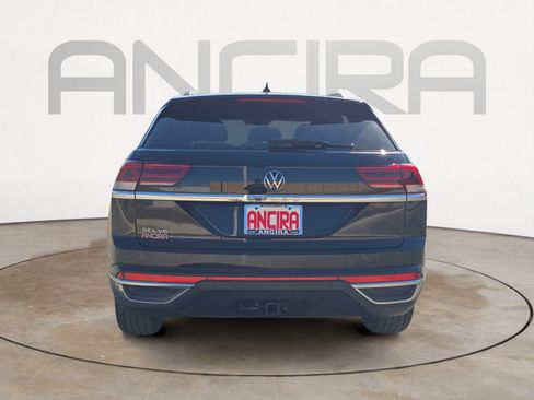 Certified 2021 Volkswagen Atlas Cross Sport SEL Premium image 9