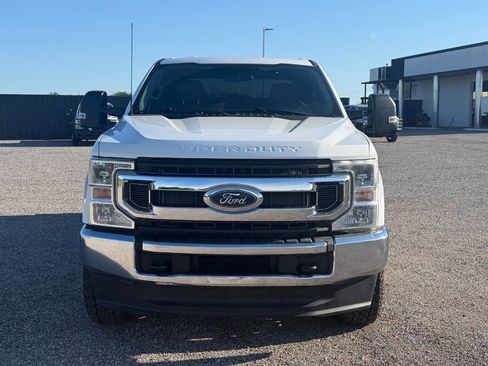 Used 2022 Ford F250 XL w/ Power Equipment Group image 2