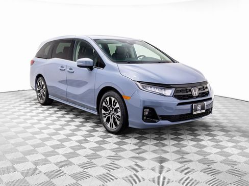 New 2026 Honda Odyssey Elite image 8