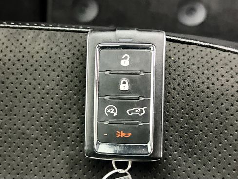 Used 2023 Jeep Grand Cherokee L Laredo image 36