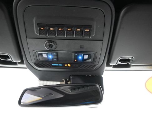 Used 2022 Ford Bronco Wildtrak image 38