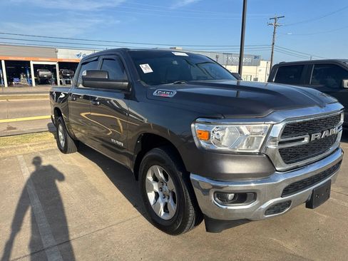 Used 2022 RAM 1500 Big Horn AWD/4WD image 3