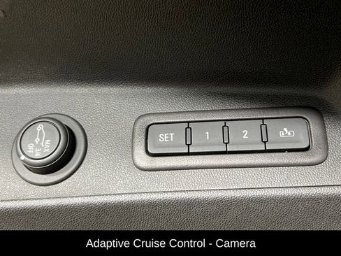 Used 2020 Chevrolet Equinox Premier image 20