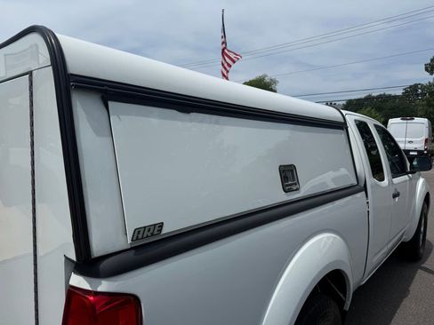Used 2016 Nissan Frontier SV AWD/4WD image 14