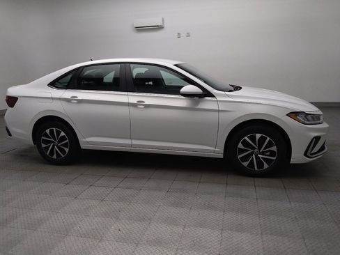 Used 2025 Volkswagen Jetta S FWD image 11