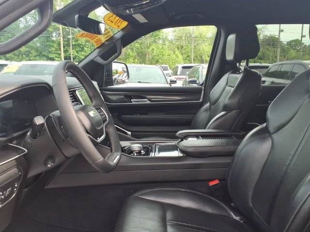 Certified 2023 Jeep Wagoneer 4WD image 21