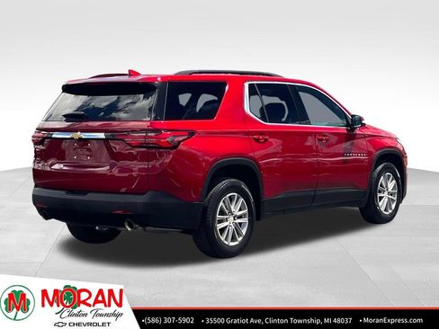 Certified 2023 Chevrolet Traverse LT FWD image 6