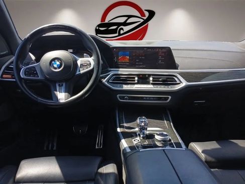 Used 2021 BMW X7 xDrive40i w/ M Sport Package AWD/4WD image 14