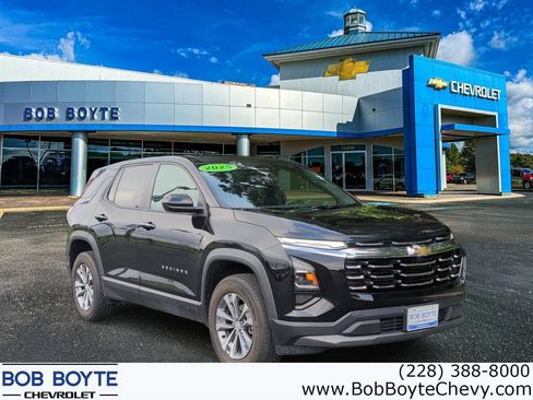 Used 2025 Chevrolet Equinox LT FWD image 1