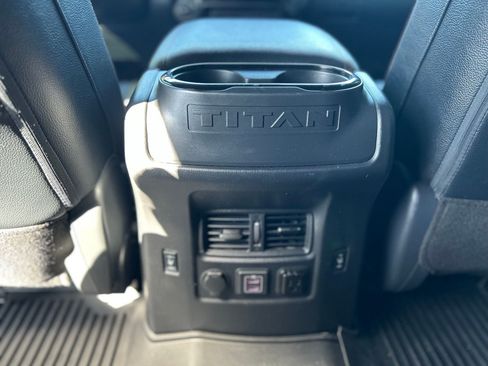 Used 2023 Nissan Titan PRO-4X w/ Pro-4x Convenience Package AWD/4WD image 16