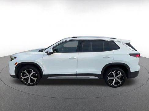 Used 2026 Volkswagen Tiguan SE AWD/4WD image 9
