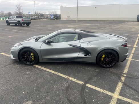 Used 2024 Chevrolet Corvette Stingray Premium Conv RWD image 3
