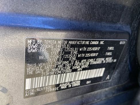 Used 2021 Toyota RAV4 LE image 32