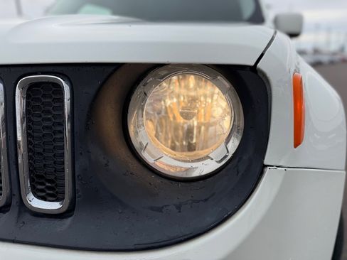 Used 2015 Jeep Renegade Latitude w/ Popular Equipment Group image 53