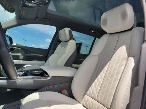 Certified 2025 Cadillac Escalade IQ Sport 1 AWD/4WD image 18