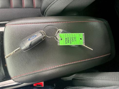 Used 2015 Ford Fusion SE w/ Equipment Group 201A AWD/4WD image 33
