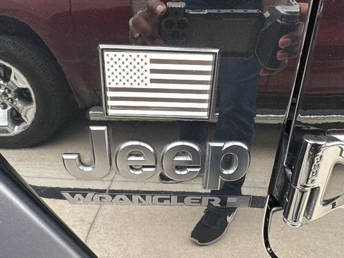 Used 2024 Jeep Wrangler Sport AWD/4WD image 14