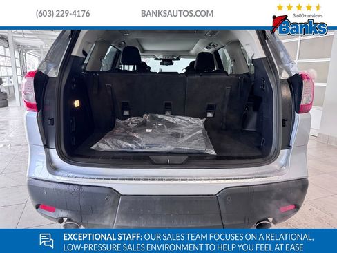 Used 2024 Subaru Ascent Touring image 7