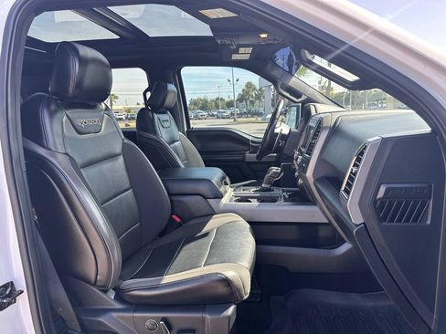 Used 2019 Ford F150 Raptor w/ Equipment Group 802A Luxury AWD/4WD image 21