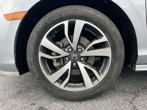 Used 2023 Honda Odyssey Touring image 10