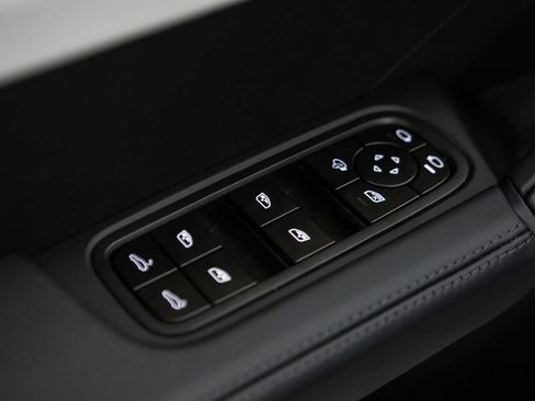 New 2026 Porsche Cayenne GTS AWD/4WD image 24