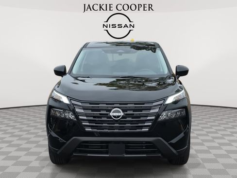 New 2026 Nissan Rogue SV w/ Cold Weather Package FWD image 2