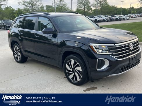 Certified 2024 Volkswagen Atlas SE FWD image 1