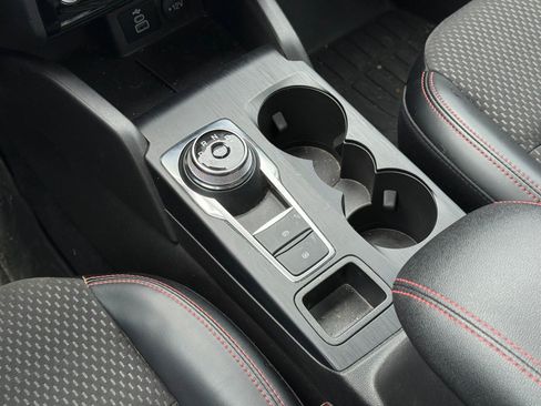 Used 2024 Ford Escape ST-Line w/ Tech Pack #1 FWD image 17