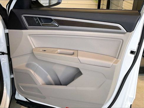 Used 2019 Volkswagen Atlas SEL AWD/4WD image 25