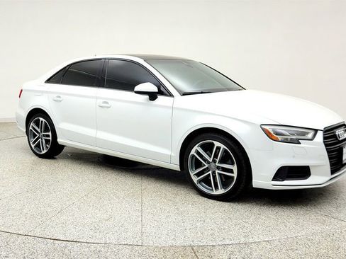 Used 2020 Audi A3 2.0T Premium Plus w/ Premium Plus Package FWD image 3