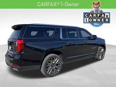 Used 2026 GMC Yukon XL Denali Ultimate AWD/4WD image 3