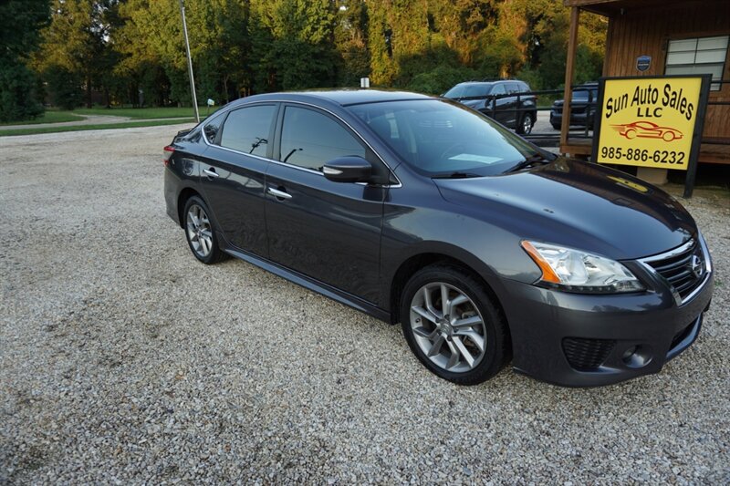 Used 2015 Nissan Sentra SR FWD image 2