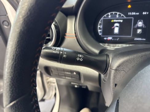 Used 2023 Nissan Kicks SR w/ SR Premium Package FWD image 21